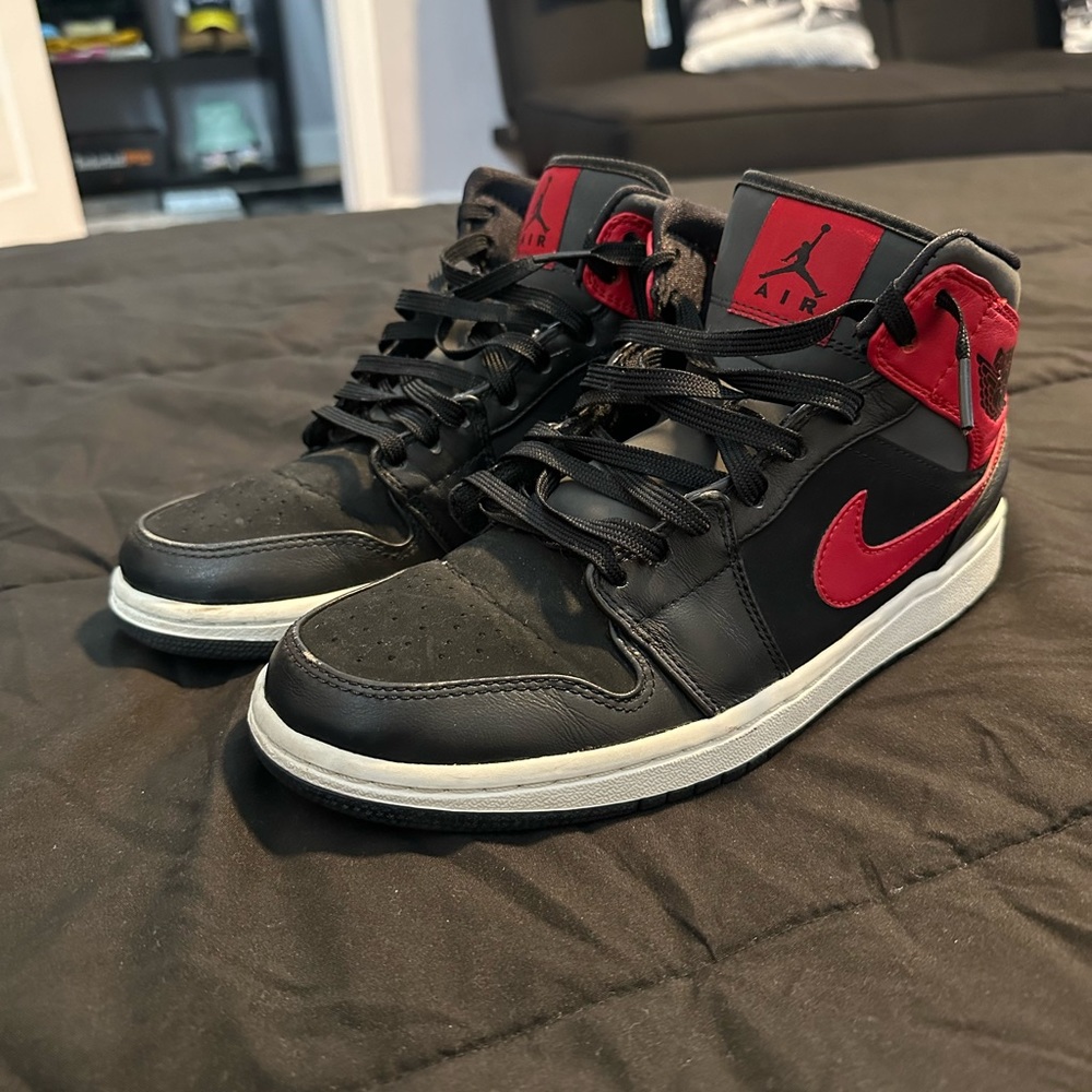 Jordan 1 - Picture 3 of 6